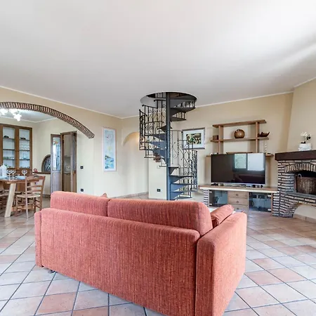 H11 Oasi Serena Parcheggio-giardino Apartamento
