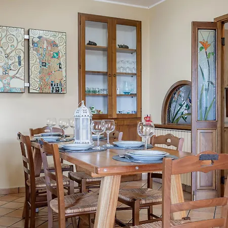 H11 Oasi Serena Parcheggio-giardino Apartment *